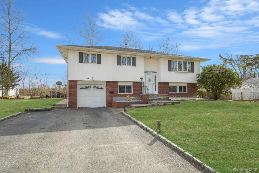 10 Pierre Drive, Commack, NY 11725 - #2