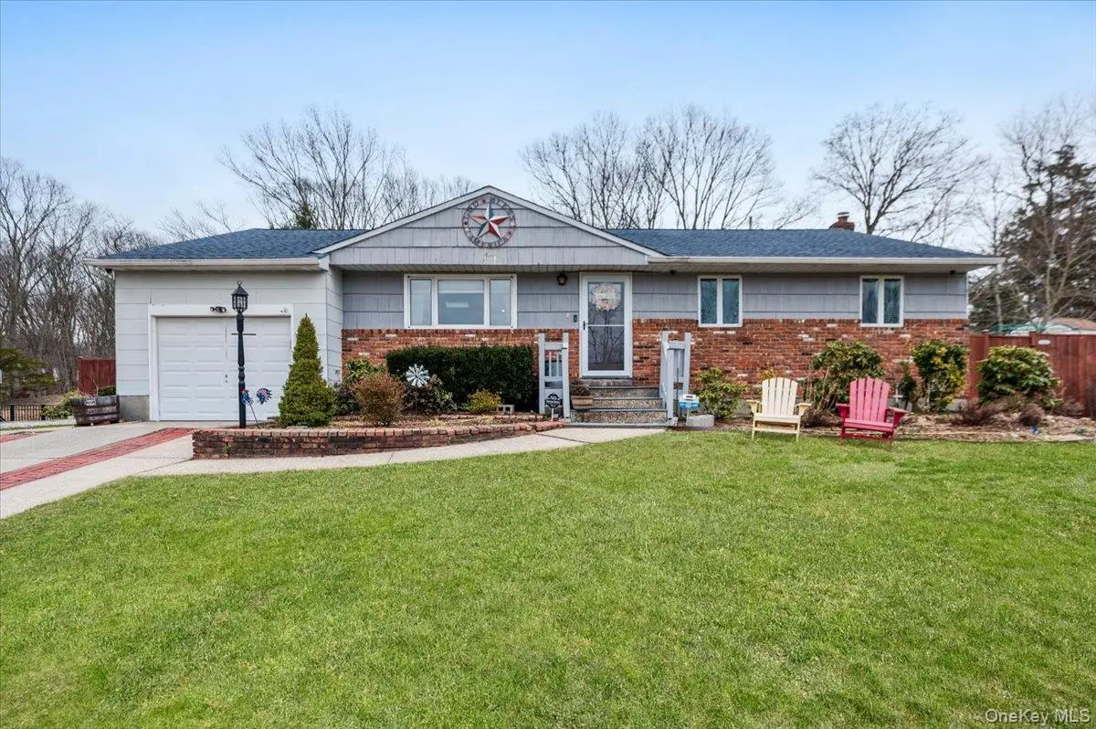 11 Lower Road, Smithtown, NY 11787 - #1