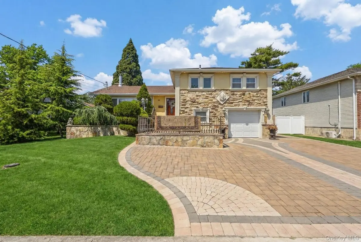 16 Tudor Road, Hicksville, NY 11801 - #1