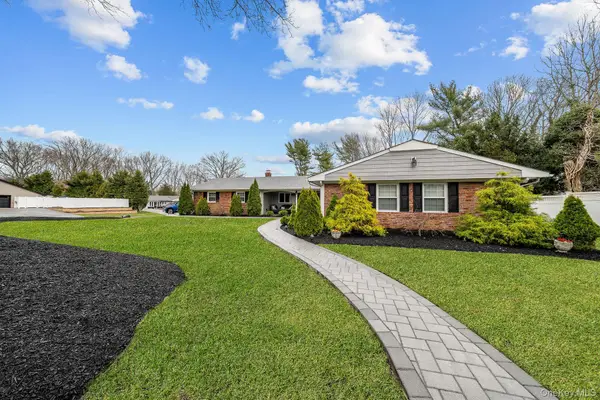 9 Ballad Lane, Stony Brook, NY 11790