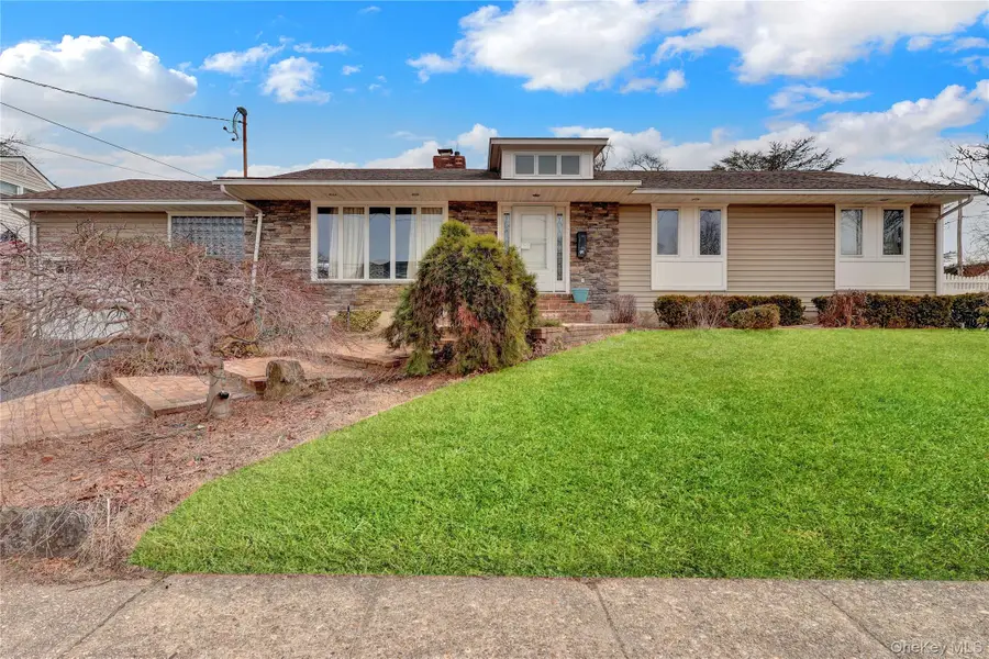 91 Laurel Drive, Massapequa Park, NY 11762 - #3