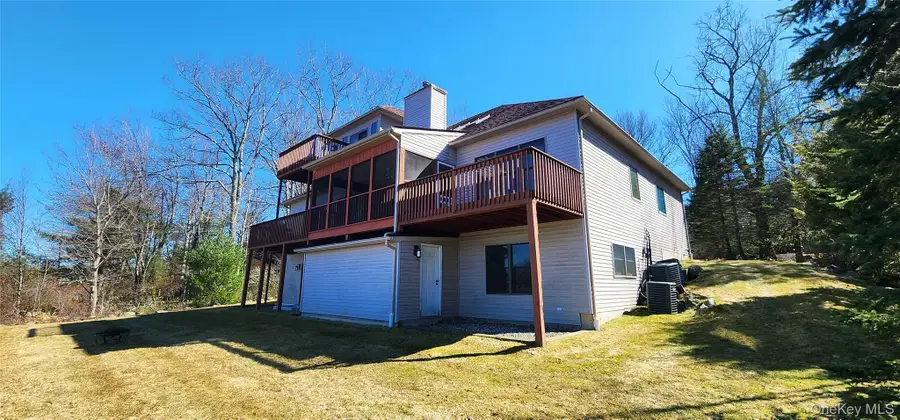 9 Surrey Street, Rock Hill, NY 12775 - #2