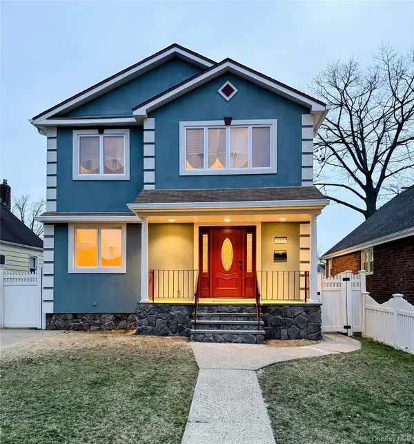 267 Seidman Place, Franklin Square, NY 11010