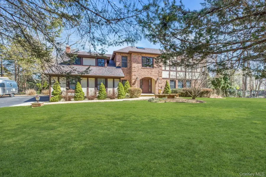 6 Ashleigh Drive, Saint James, NY 11780 - #2