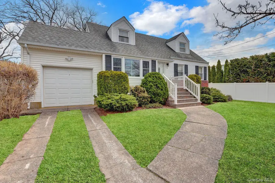 2 Jackson Avenue, Massapequa Park, NY 11762 - #2