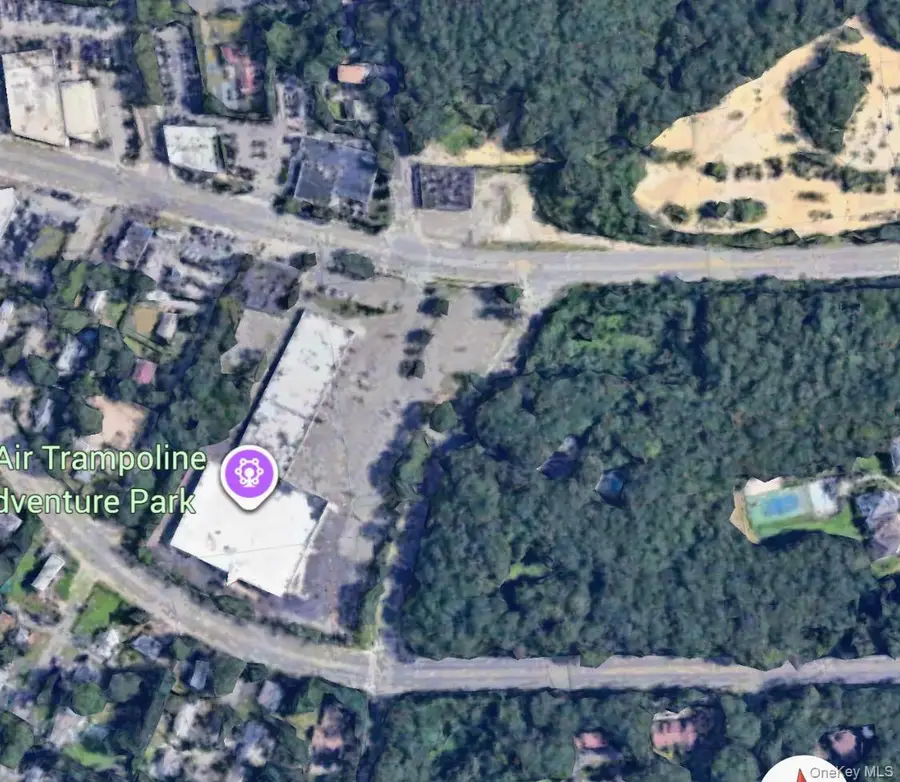 684 Old Country Road, Huntington Station, NY 11746 - #3