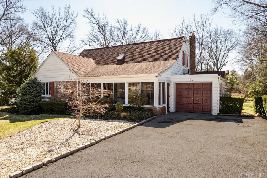 76 Baker Hill Road, Great Neck, NY 11023 - #2