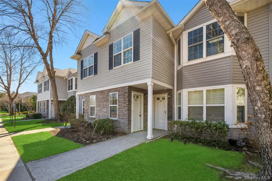 108 Maya Circle, Central Islip, NY 11722 - #2