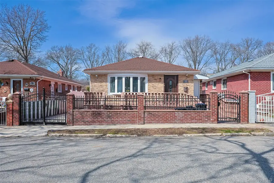 22447 76th Road, Oakland Gardens, NY 11364 - #2