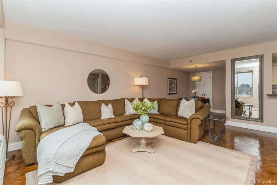 111 Cherry Valley Avenue #707, Garden City, NY 11530 - #3