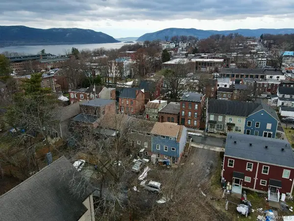 22 E Parmenter Street, Newburgh, NY 12550