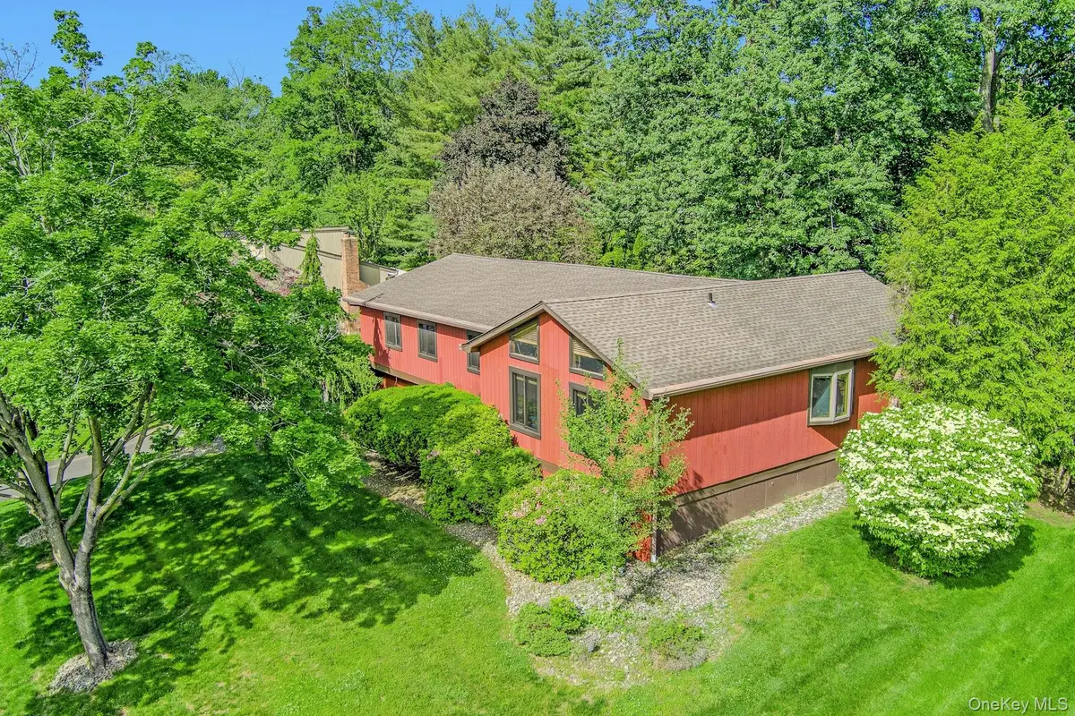 8 Sasson Terrace, Valley Cottage, NY 10989 - #1