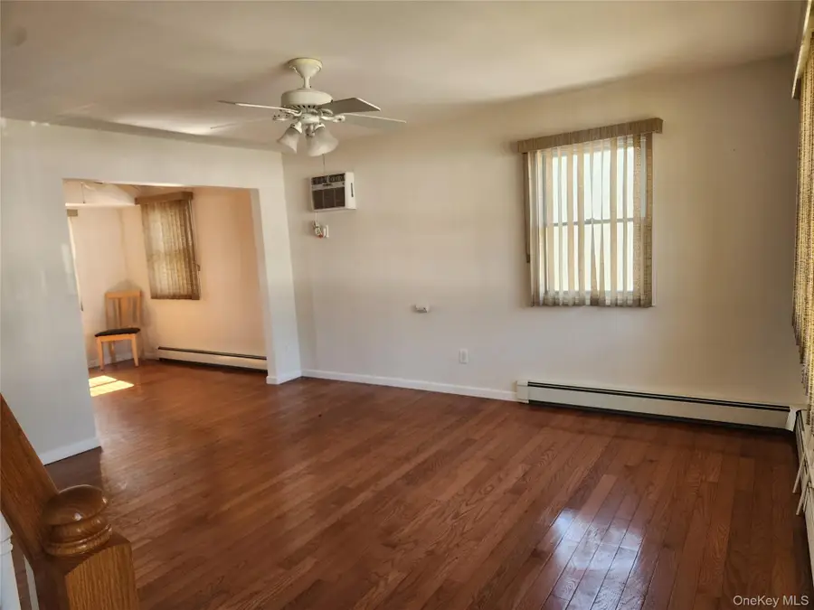 610 Bermuda Road, West Babylon, NY 11704 - #3