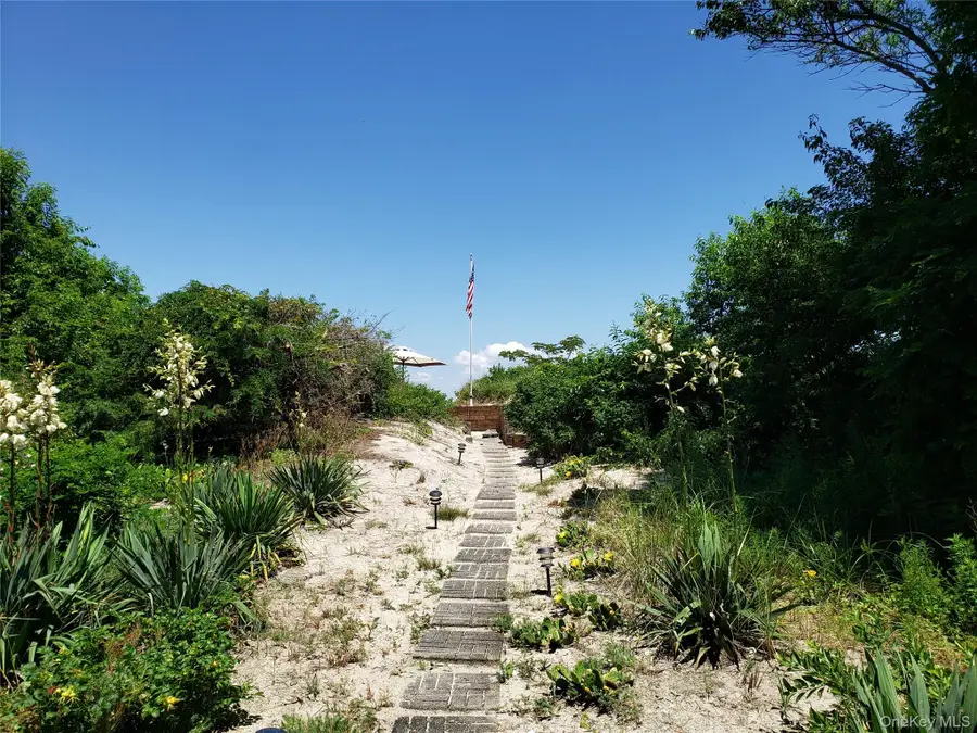 252 Asharoken Avenue, Northport, NY 11768 - #3