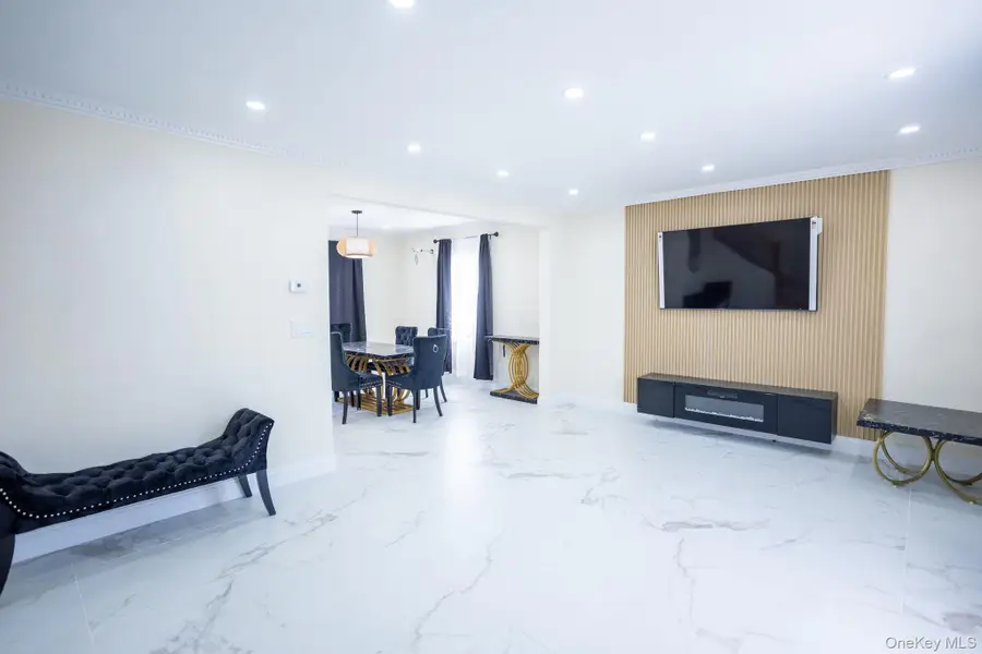 65-15 183rd Street, Fresh Meadows, NY 11365 - #3