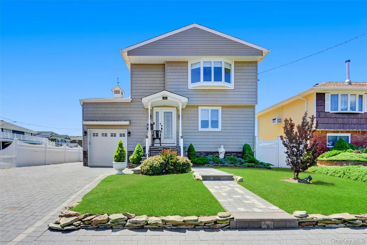 184 Inlet Drive, Lindenhurst, NY 11757 - #1