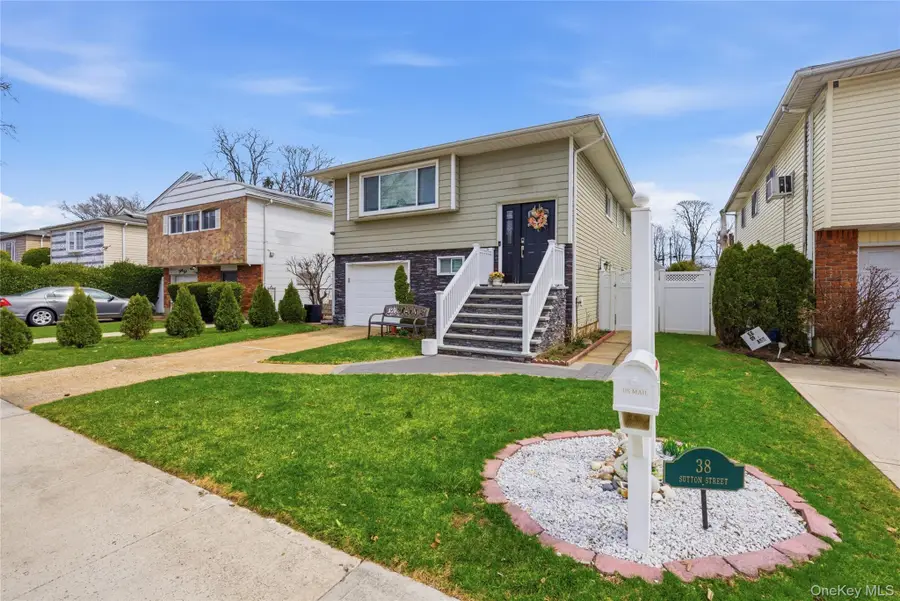 38 Sutton Street, Hempstead, NY 11550 - #2