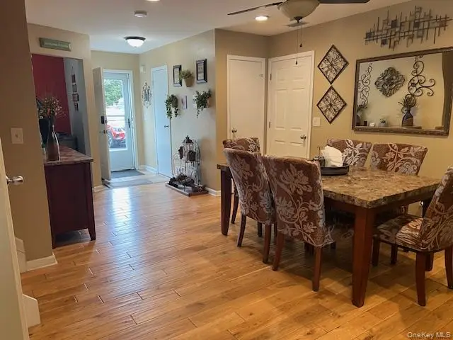 4 Fox Path, Coram, NY 11727 - #3