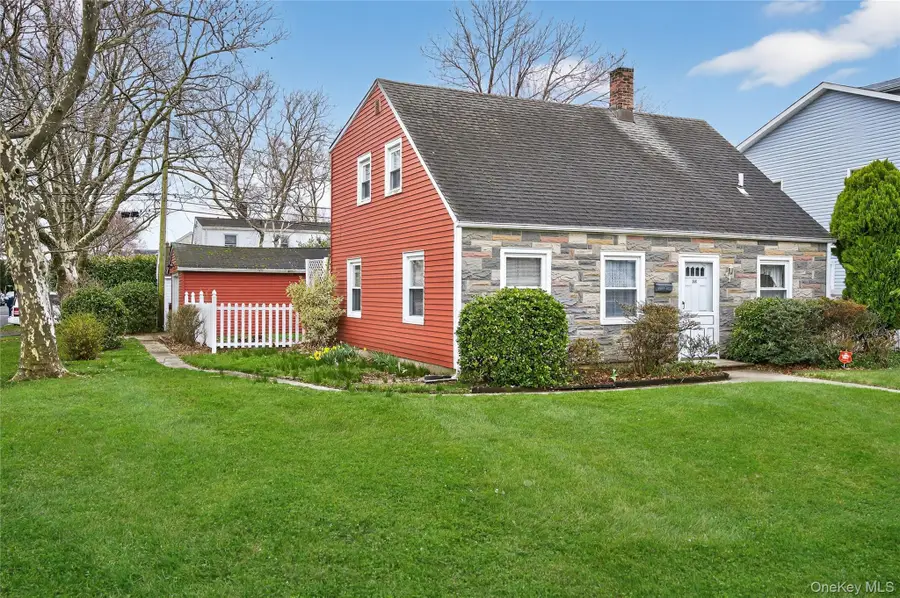 306 Curtis Avenue, Carle Place, NY 11514 - #2