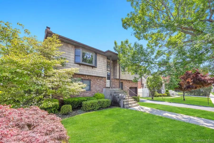 1840 Maurice Avenue, East Meadow, NY 11554 - #2