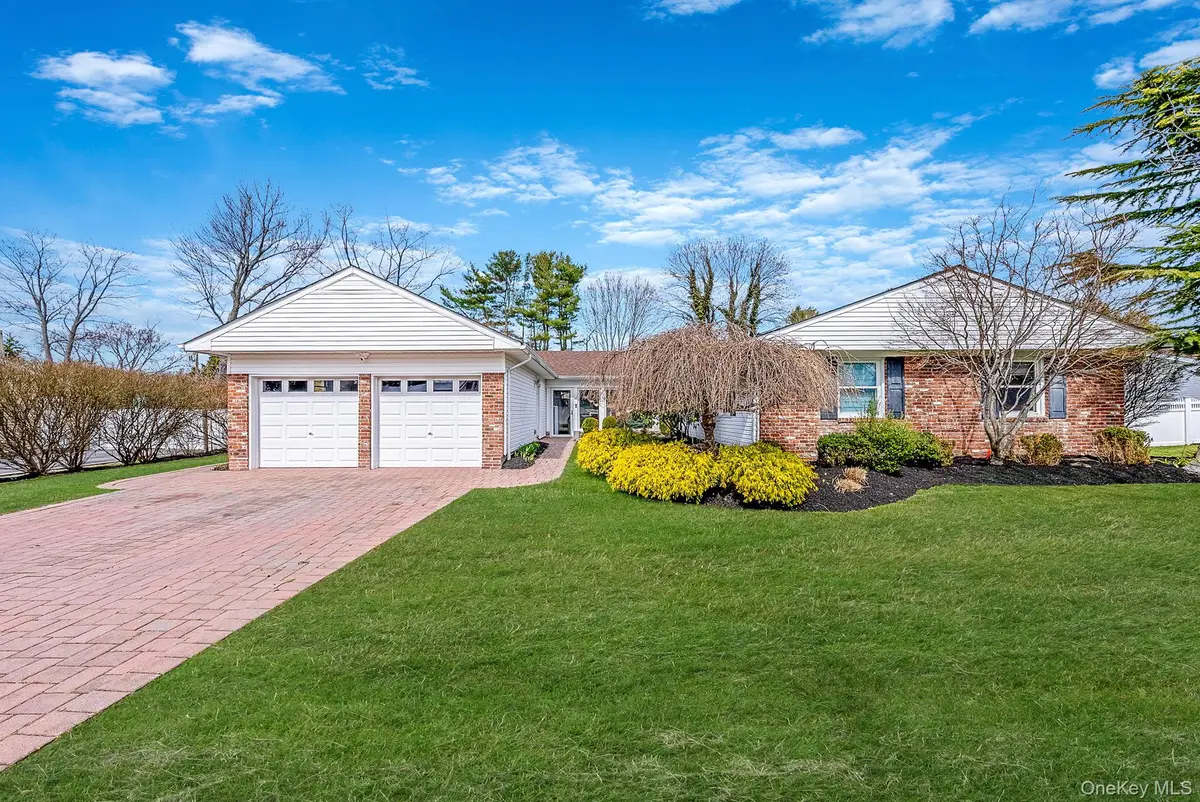 16 Manchester Lane, Stony Brook, NY 11790 - #1