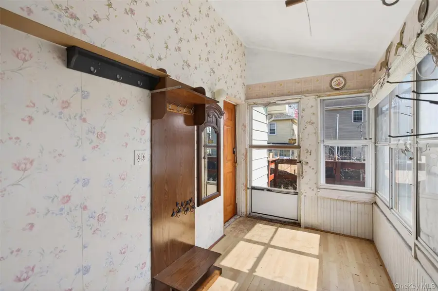 18-20 Bedford Avenue, Middletown, NY 10940 - #3