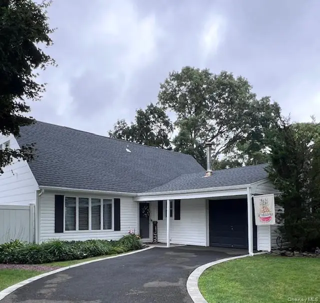 1139 Dorothy Street, Holbrook, NY 11741 - #1