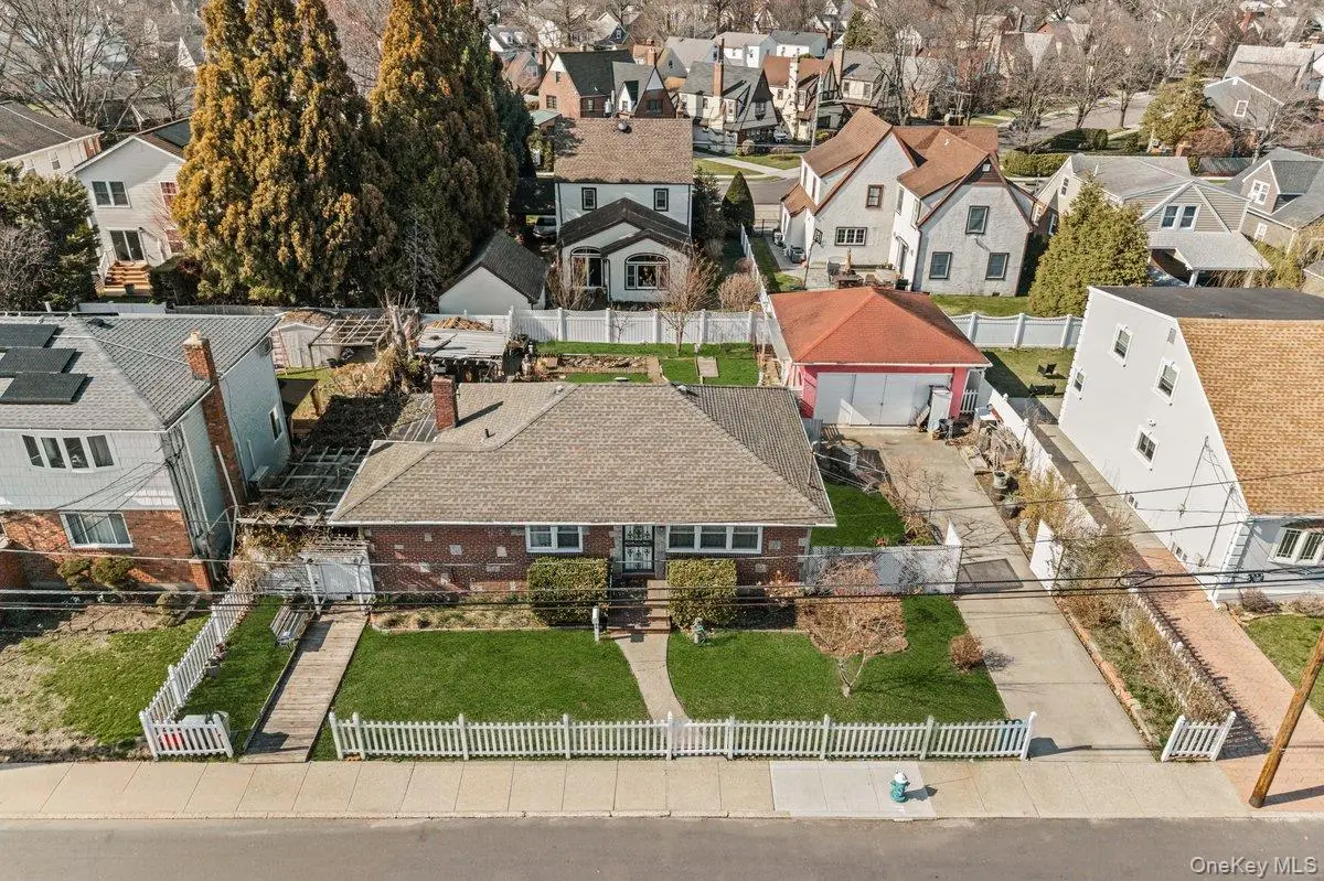 100 Memphis Avenue, Floral Park, NY 11001 - #1