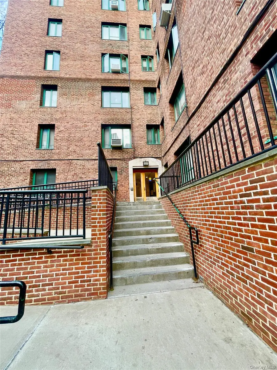 1594 Metropolitan Avenue #TD, Bronx, NY 10462 - #2