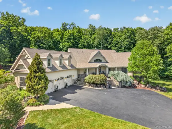 15 Entin Terrace, Warwick, NY 10990