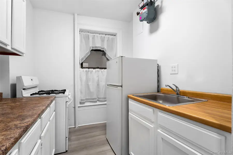 246 E 51st Street #8, Manhattan, NY 10022 - #3