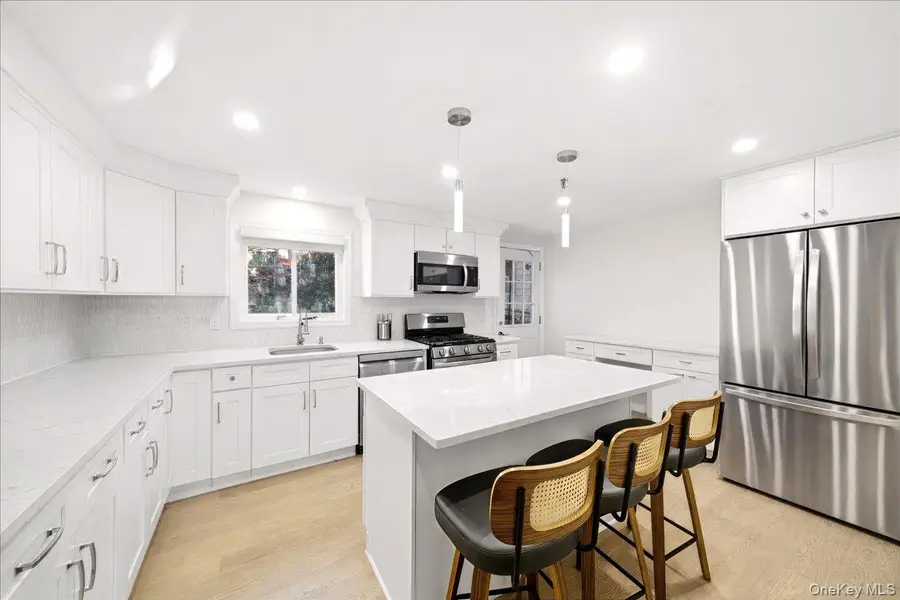 208 Woodworth Avenue #A, Yonkers, NY 10701 - #2