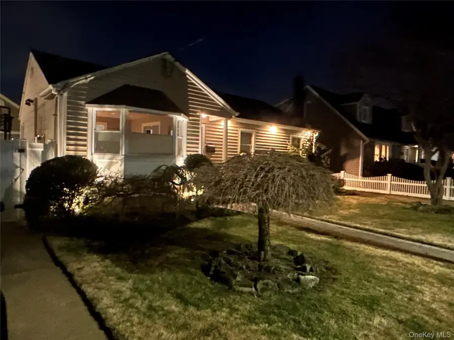 2382 Garfield Street, North Bellmore, NY 11710 - #3