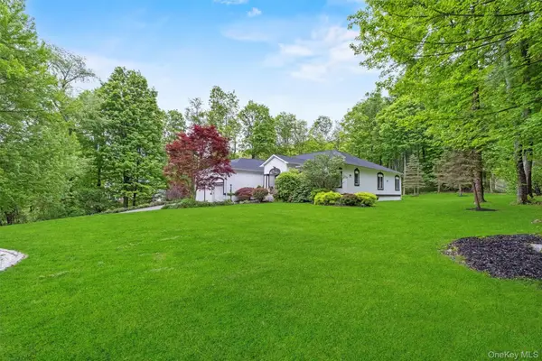 44 Carol Lane, Poughquag, NY 12570