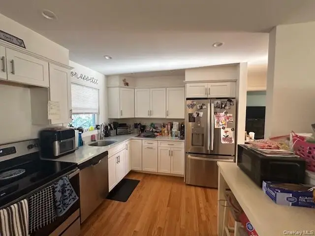 21 Ruby Lane, Huntington Station, NY 11746 - #3