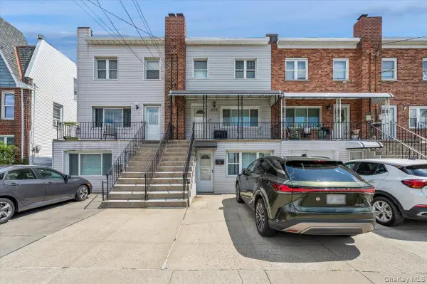 228 Calhoun Avenue, Bronx, NY 10465