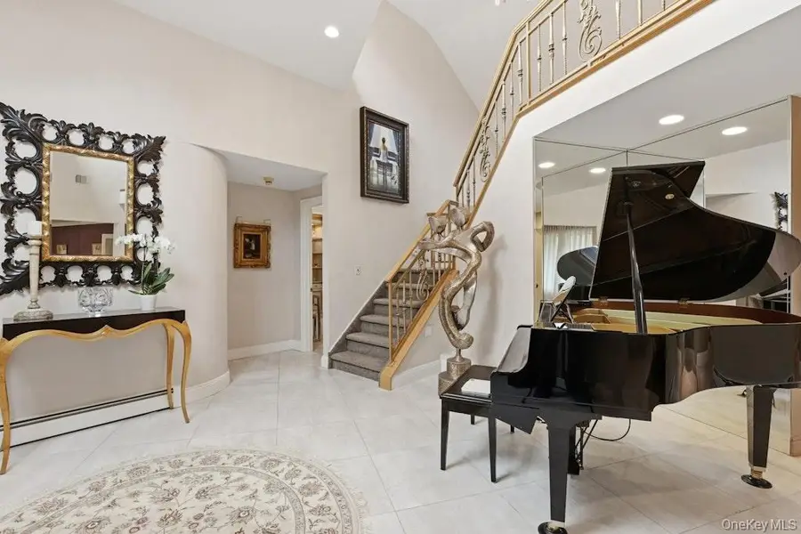 9 The Grasslands, Woodbury, NY 11797 - #3