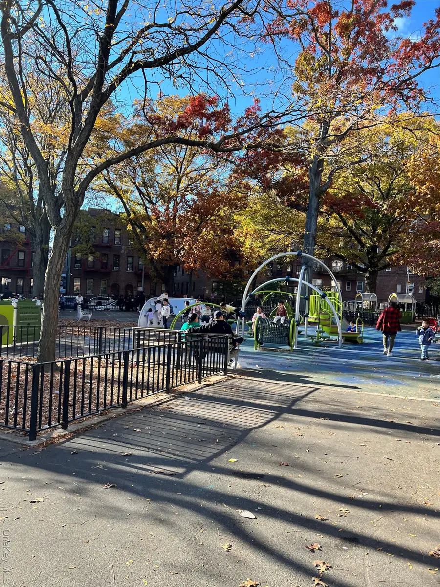 44-21 Macnish Street #6D, Elmhurst, NY 11373 - #3