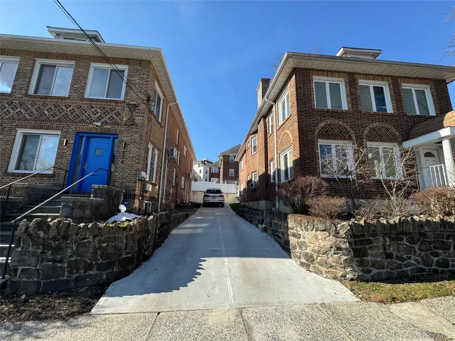 578 E 3rd Street, Mount Vernon, NY 10553 - #2