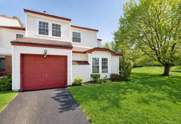 6 Georgian Court, Coram, NY 11727