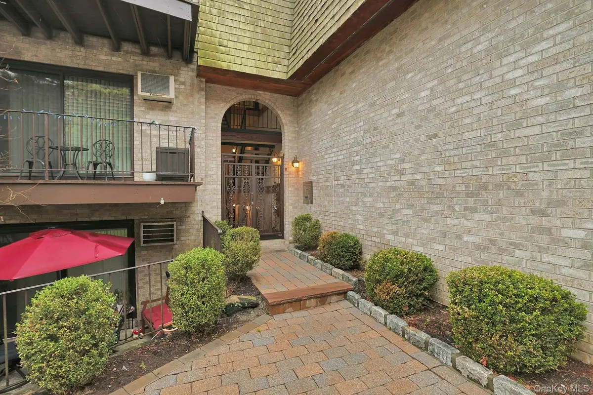 555 Central Park Avenue #125, Scarsdale, NY 10583 - #1