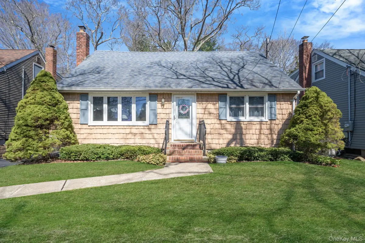 95 Horton Drive, Huntington Station, NY 11746 - #1