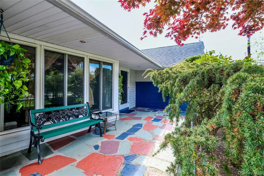 1221 Wantagh Oaks Gate, Wantagh, NY 11793 - #2