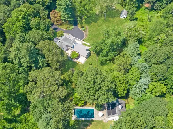 360 Crow Hill Road, Mount Kisco, NY 10549