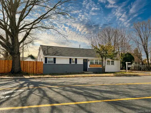 3323 Great Neck Road, Amityville, NY 11701