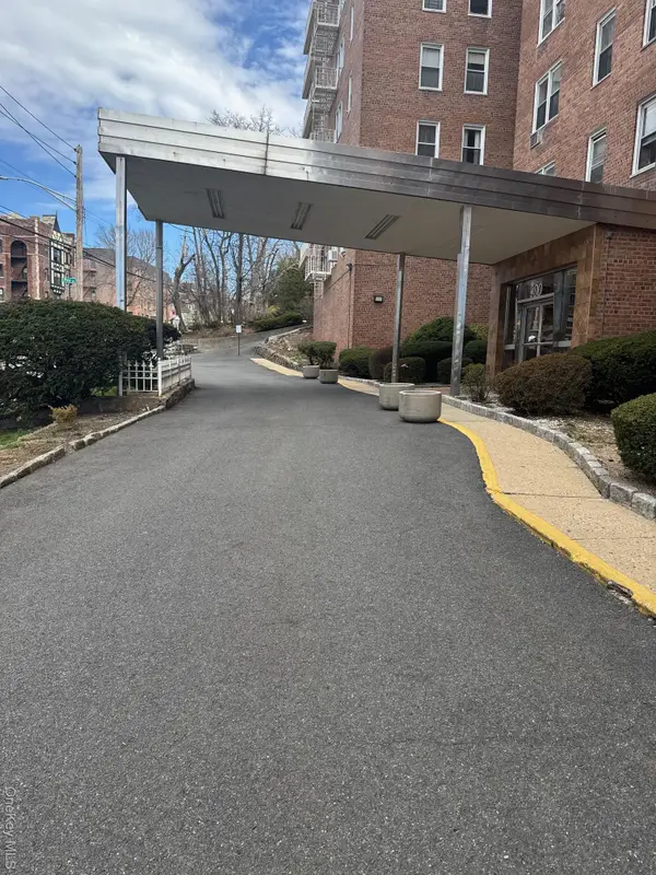 300 North Broadway #2MN, Yonkers, NY 10701