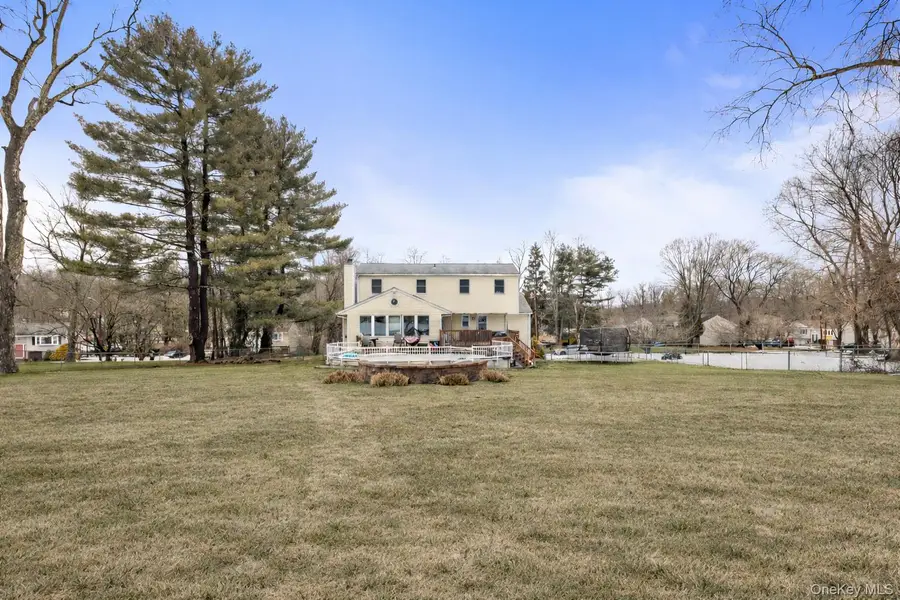 11 Castle Drive, Chestnut Ridge, NY 10977 - #3
