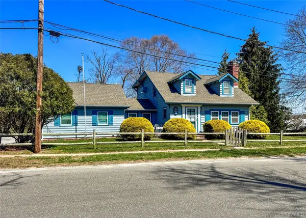 21 Maple Avenue, East Moriches, NY 11940
