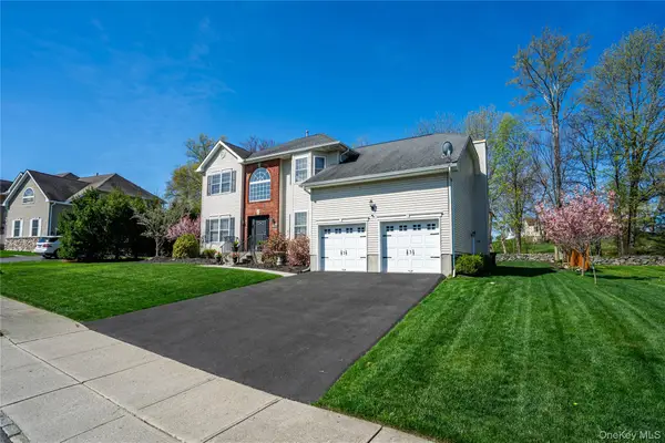 3403 Red Coat Drive, New Windsor, NY 12553