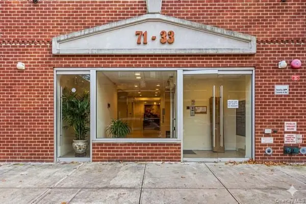 7133 162nd Street #4B, Fresh Meadows, NY 11365